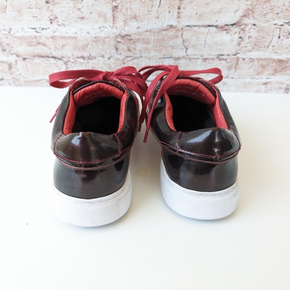 BADGELY MISCHKA LOCKHART PATENT LOW-TOP SNEAKER RED - Picture 5 of 9